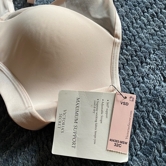 VS Sports Bra - Picture 3 of 3